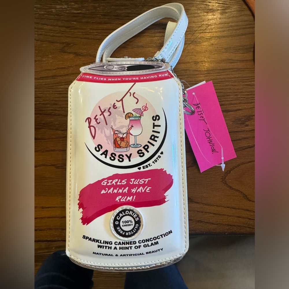 Betsey johnson purse crossbody white claw truly